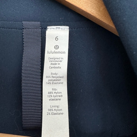 Lululemon jacket - Picture 8 of 9